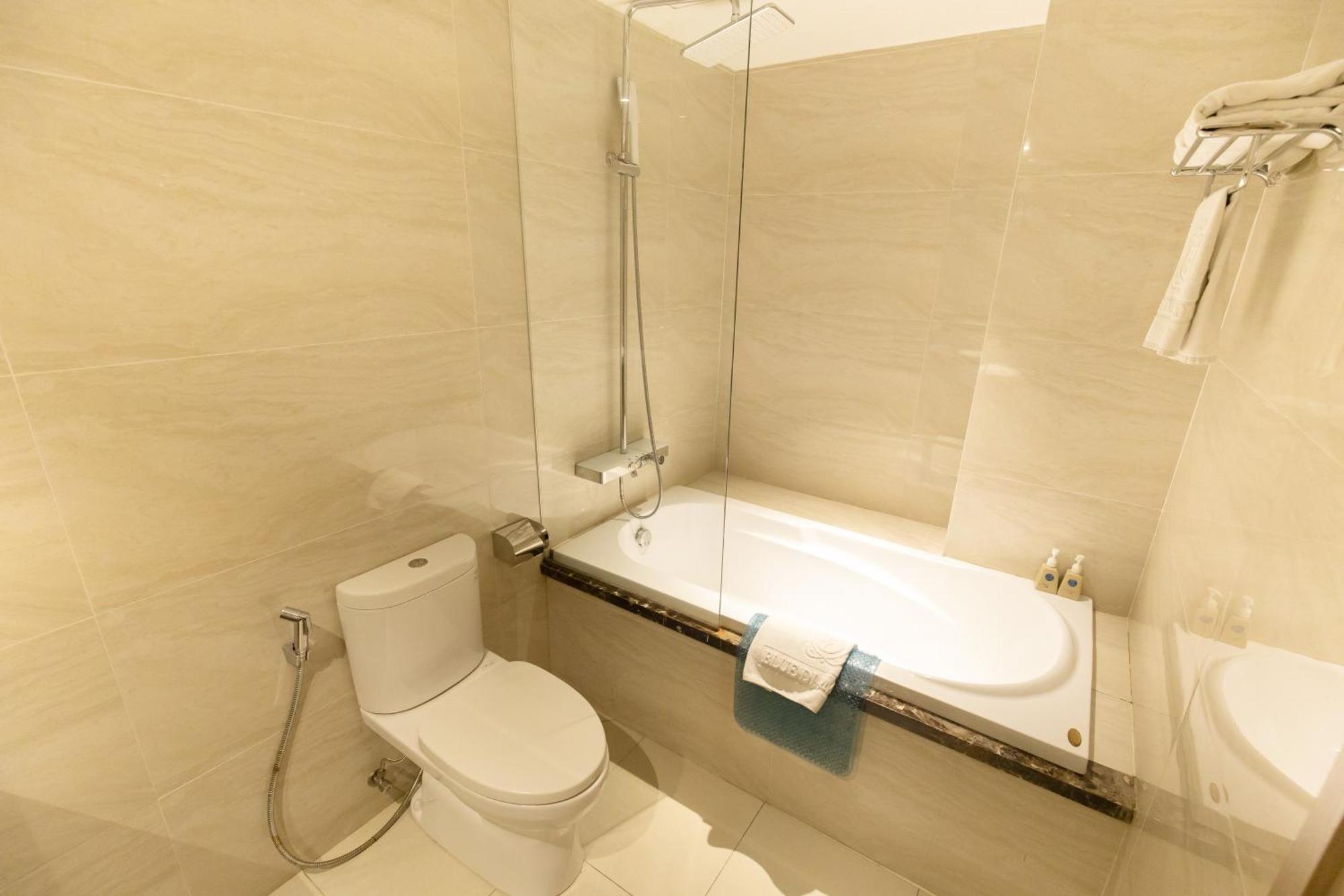 Nicecy Suite Hotel & Spa Хошимін Екстер'єр фото