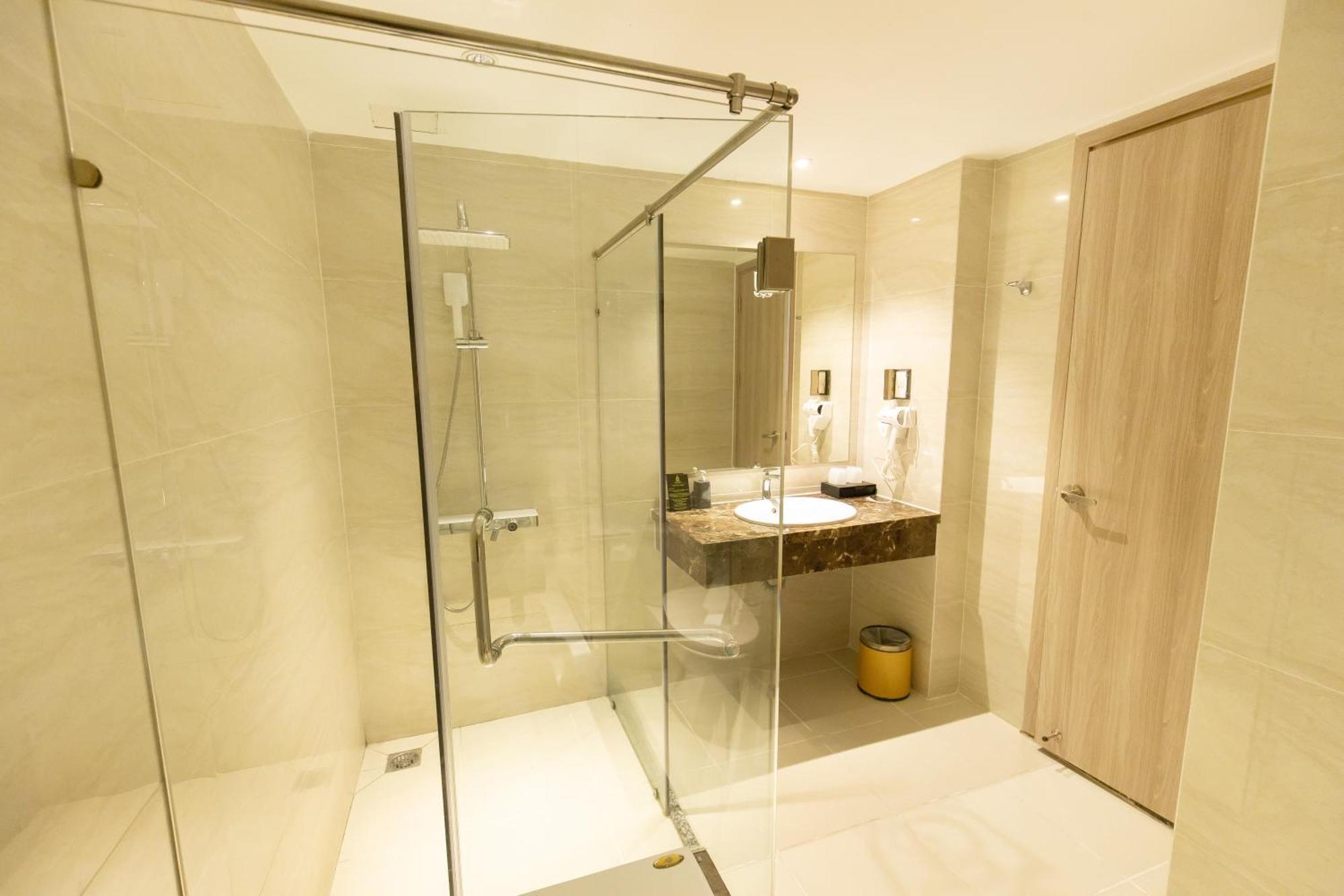 Nicecy Suite Hotel & Spa Хошимін Екстер'єр фото
